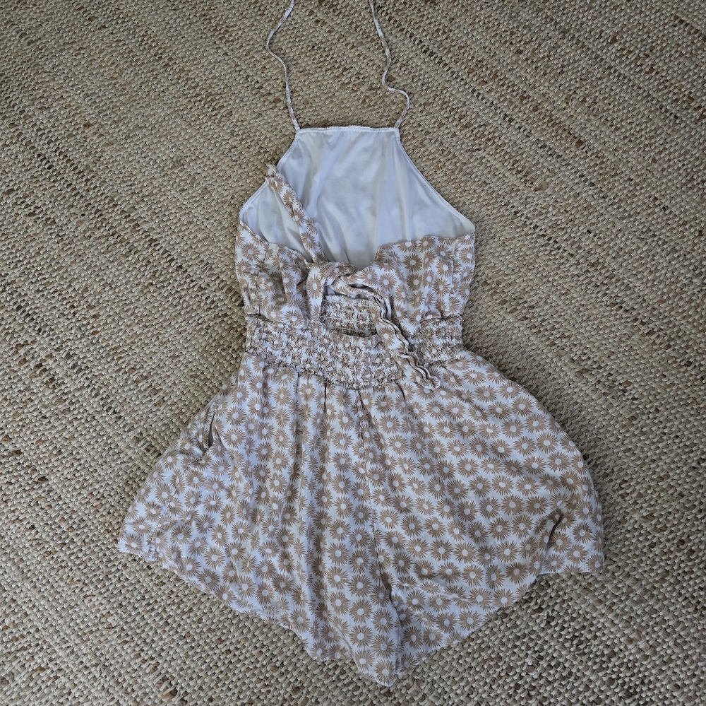 AE Romper - Picture 4 of 6